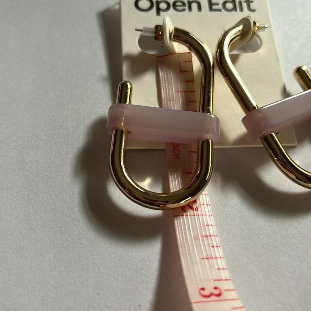 Open Edit Resin Band Oval Hoop Pierced Earrings in Purple